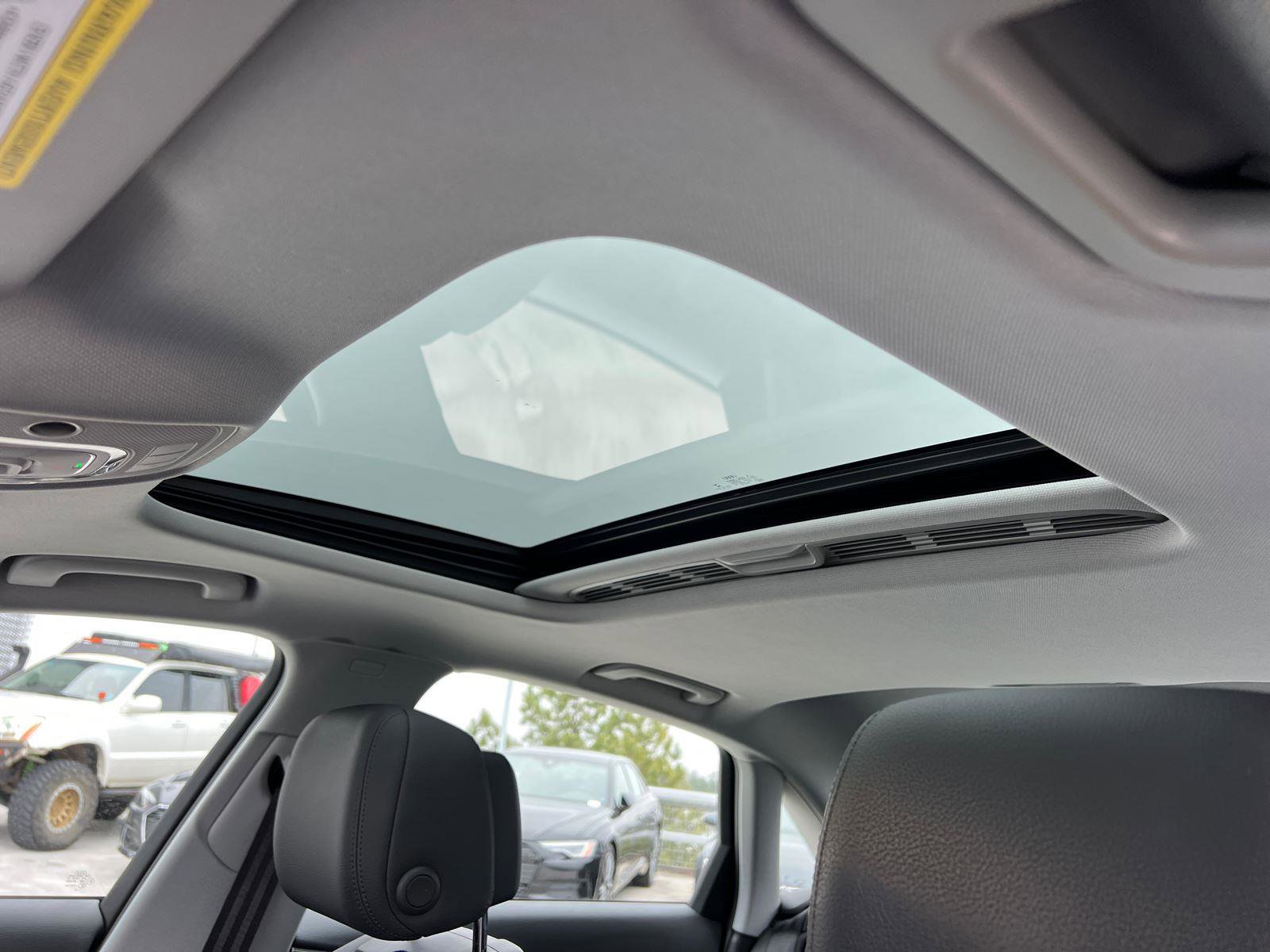 Used 2019 Audi A4 2.0T Premium image 32