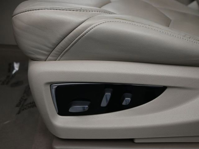 Used 2019 Cadillac Escalade Luxury image 21