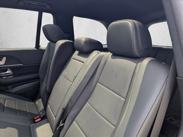 Used 2025 Mercedes-Benz GLS 450 4MATIC image 16