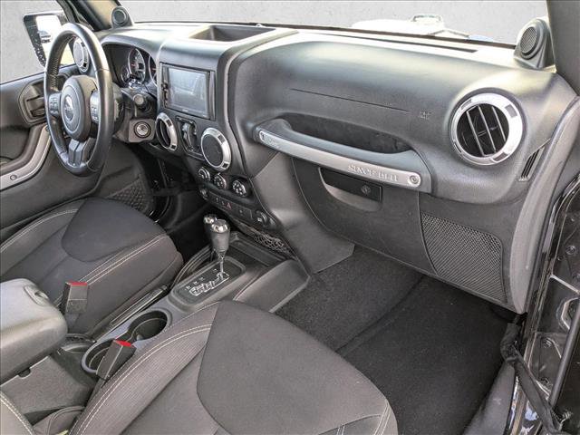 Used 2014 Jeep Wrangler Unlimited Sahara w/ Connectivity Group image 18