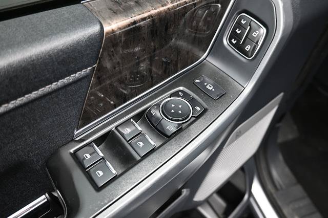 Used 2024 Ford F350 Lariat w/ Lariat Ultimate Package AWD/4WD image 6