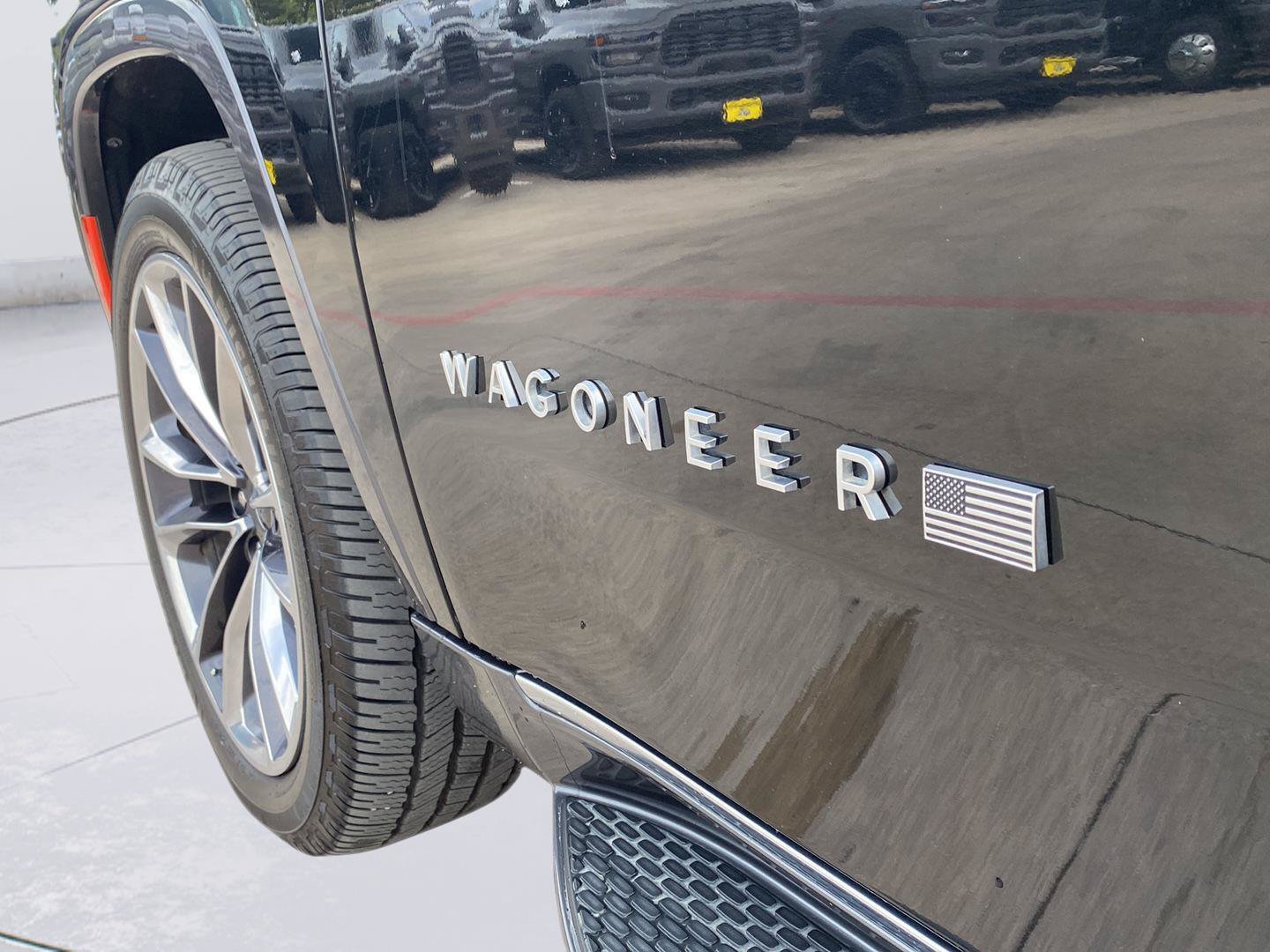 Used 2022 Jeep Wagoneer Series II w/ Premium Group I AWD/4WD image 14