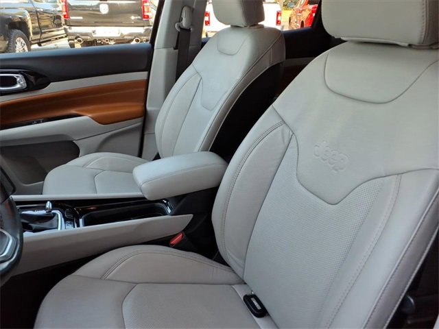 Used 2022 Jeep Compass Limited image 9