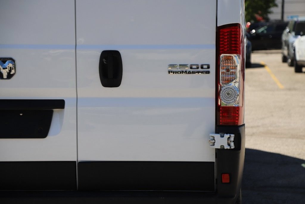Used 2026 RAM ProMaster 2500 w/ Convenience Group FWD image 11