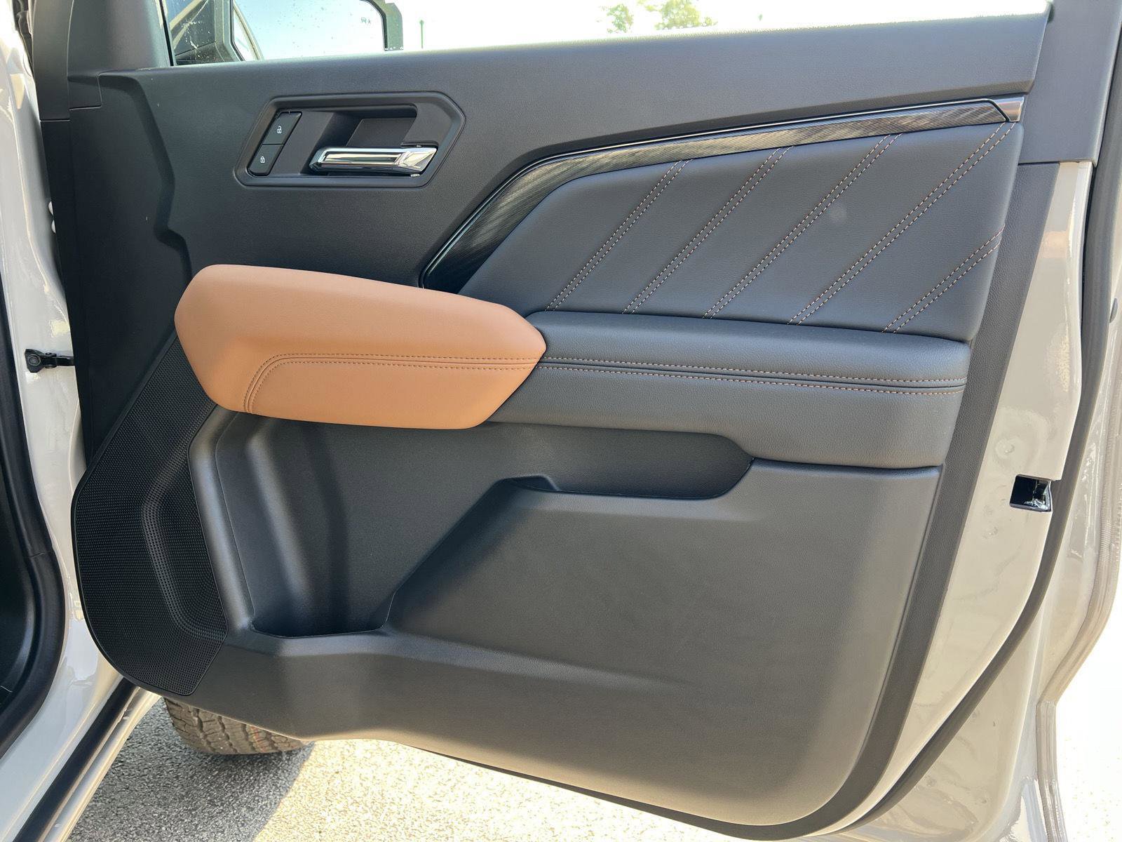 New 2026 GMC Canyon AT4 image 15