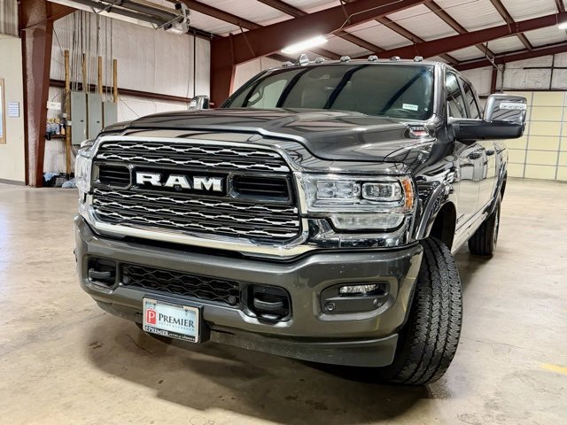 Used 2024 RAM 3500 Limited image 4