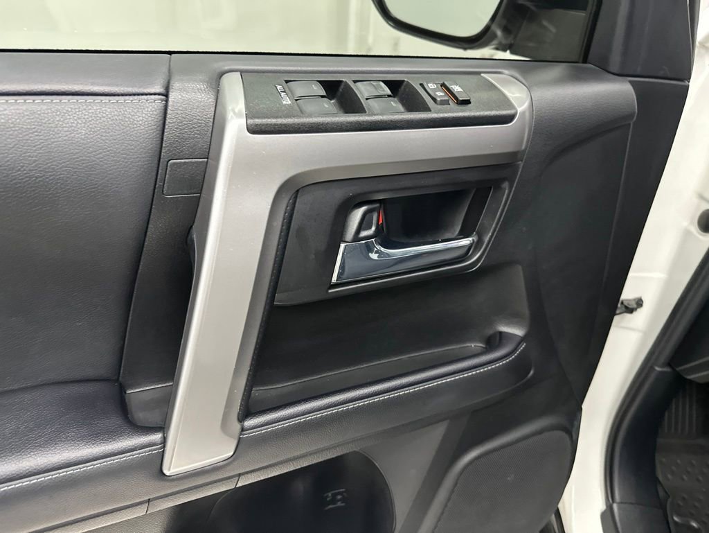 Used 2023 Toyota 4Runner SR5 Premium w/ Moonroof Package RWD image 9