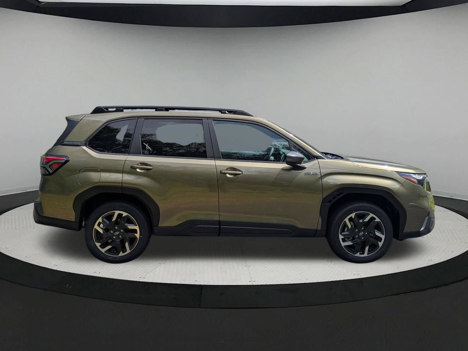 New 2026 Subaru Forester Premium AWD/4WD image 2