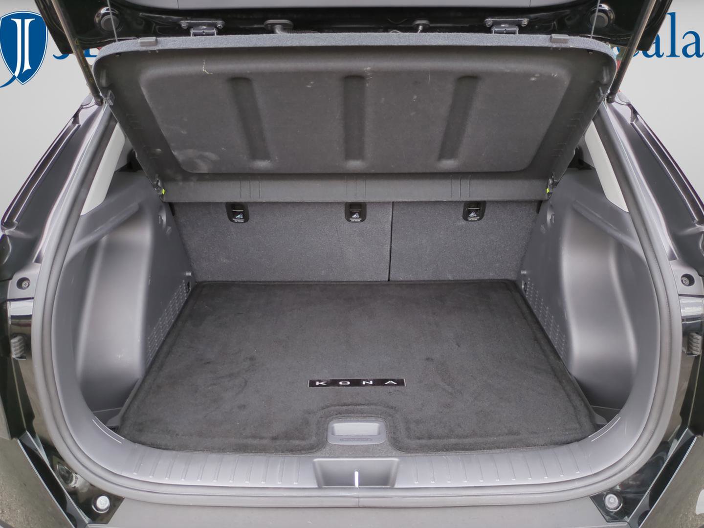 Certified 2024 Hyundai Kona SEL FWD image 9