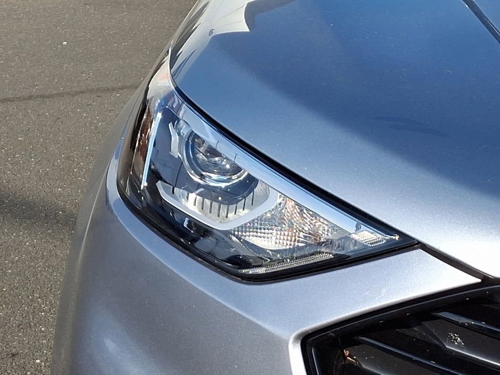 Used 2022 Ford Edge SE w/ Black Appearance Package image 9