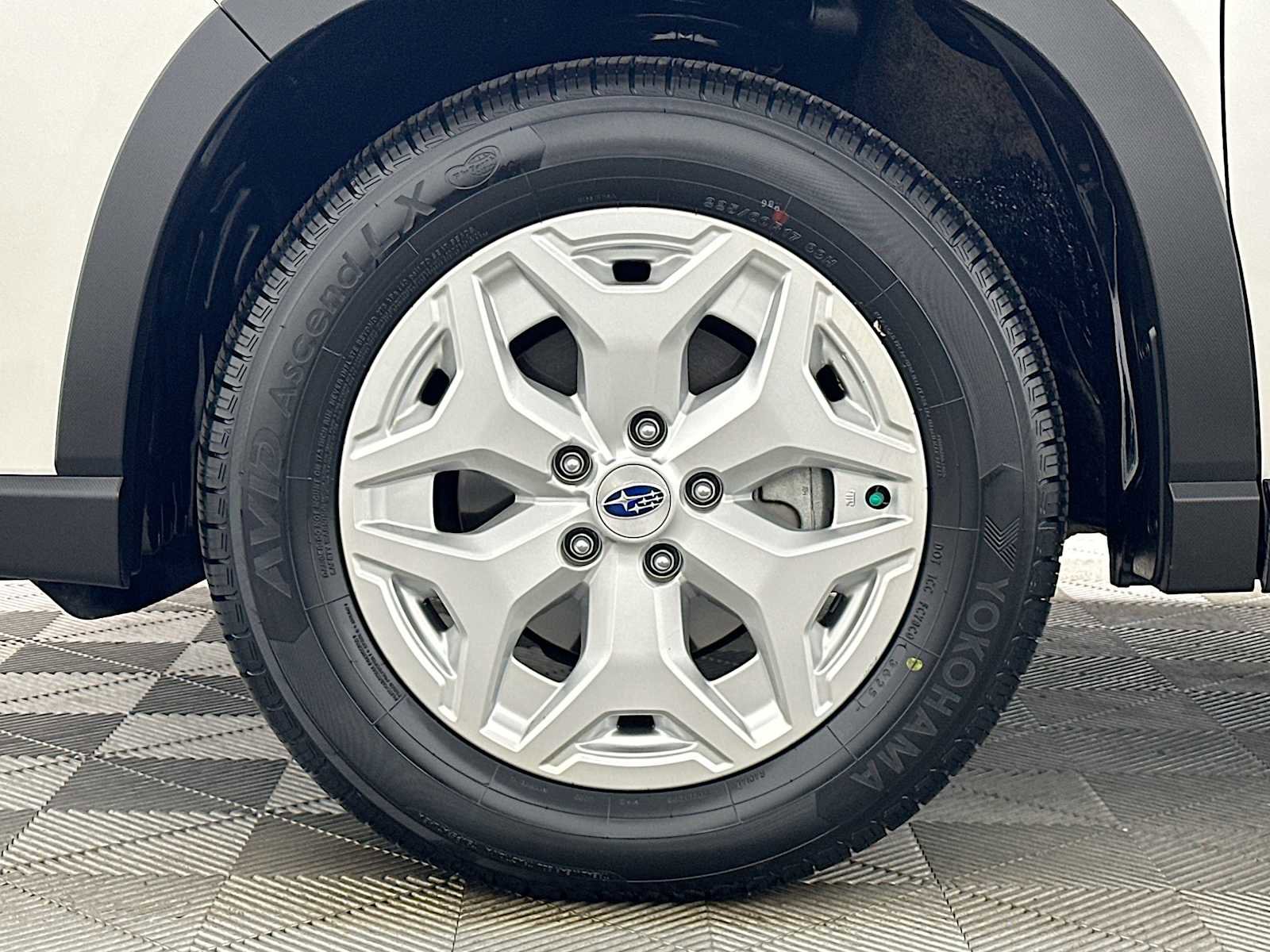 Certified 2023 Subaru Forester image 27