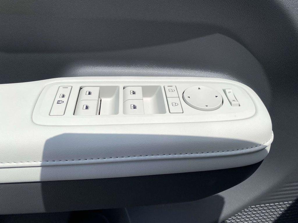 New 2026 Hyundai Santa Fe SEL FWD image 40