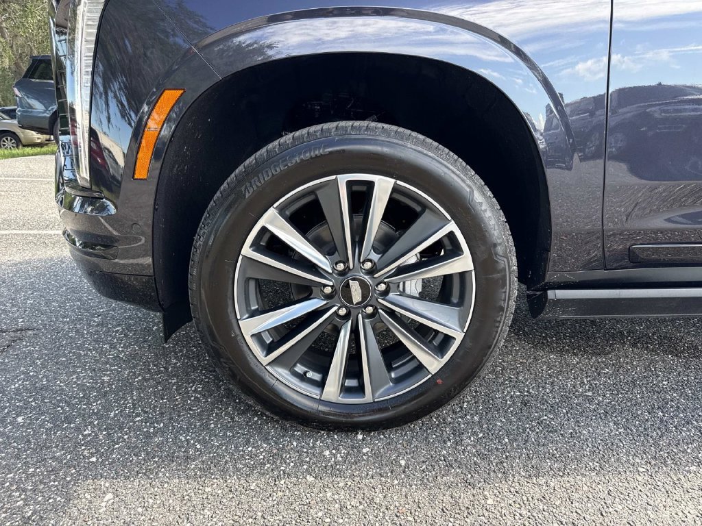 New 2026 Cadillac Escalade ESV Sport w/ LPO, Floor Liner Package RWD image 10