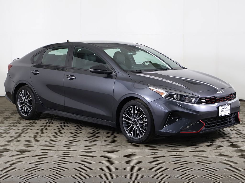 Used 2023 Kia Forte GT-Line FWD image 2