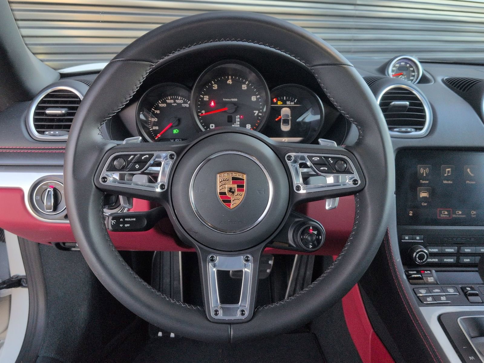 Certified 2025 Porsche 718 Boxster image 16