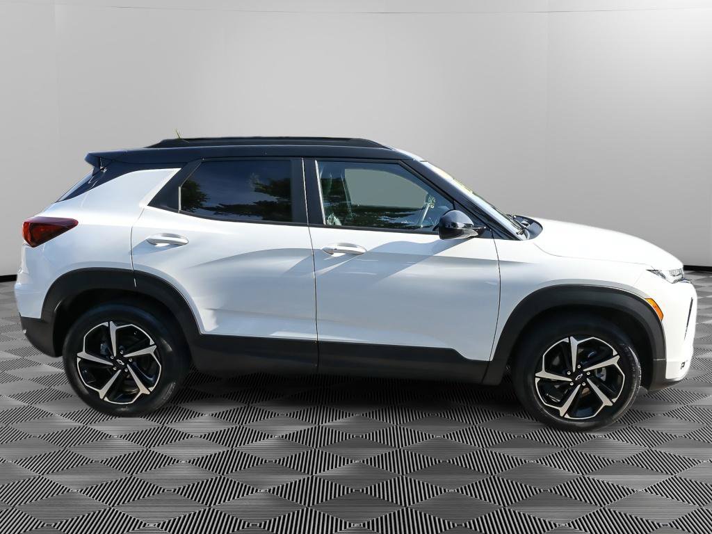 Used 2022 Chevrolet TrailBlazer RS AWD/4WD image 9