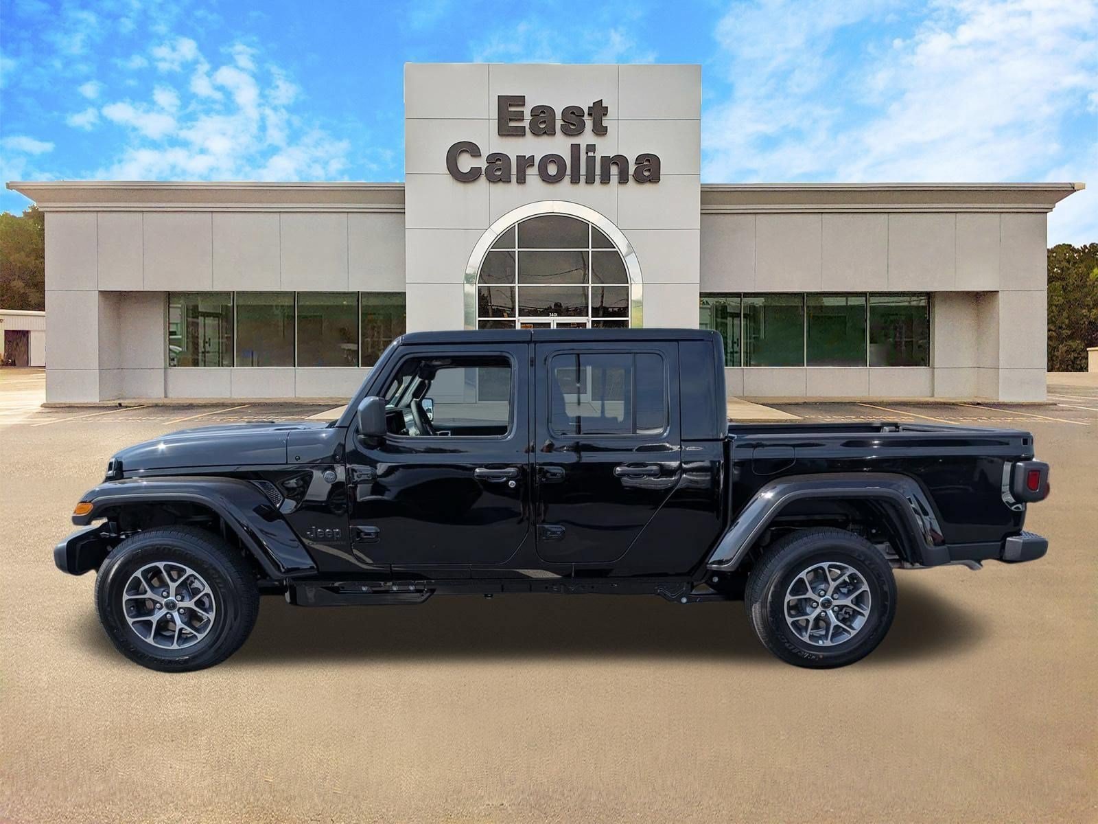 New 2026 Jeep Gladiator Sport AWD/4WD image 6