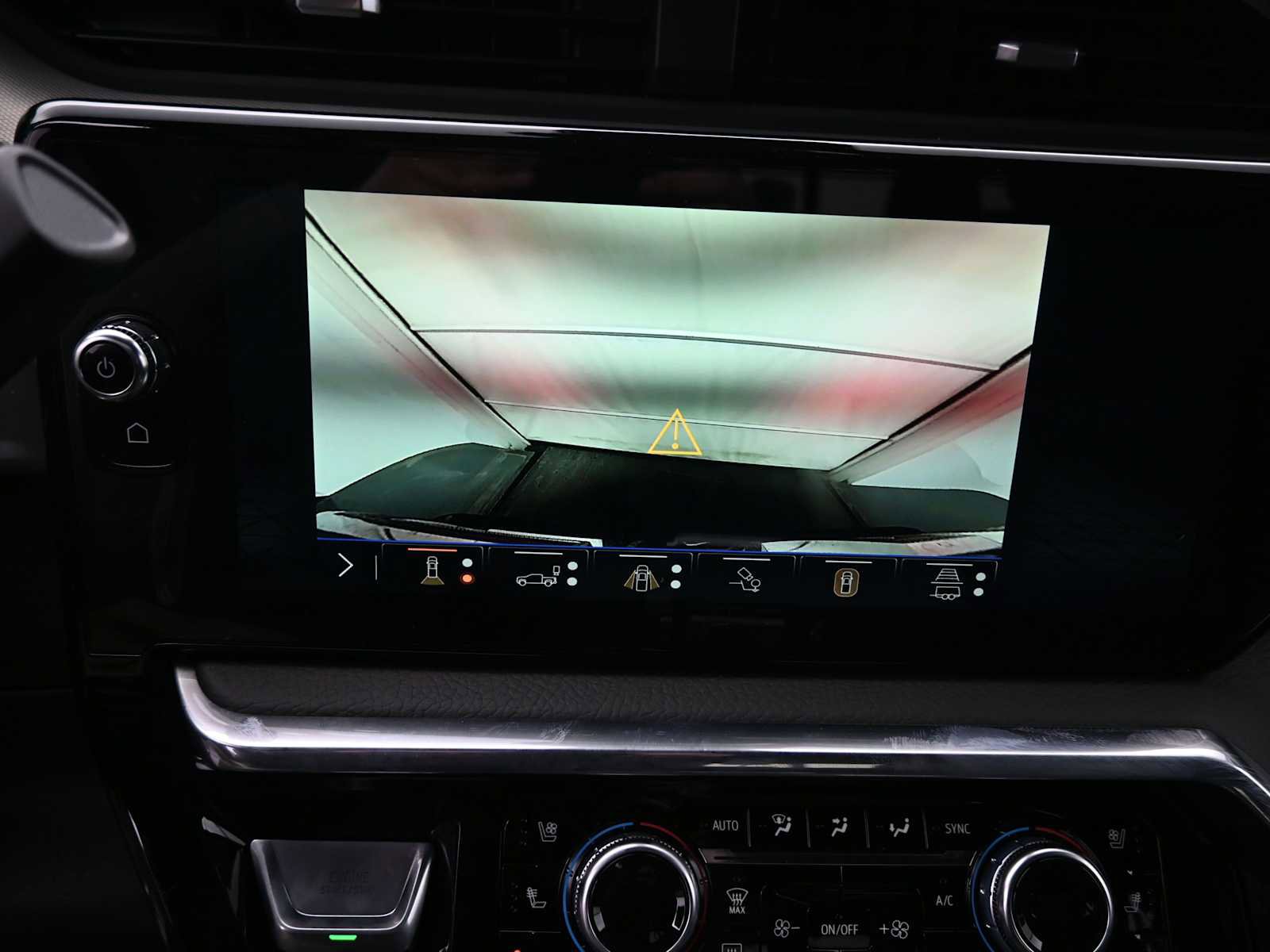 New 2026 GMC Sierra 2500 Denali w/ Denali Reserve Package image 8