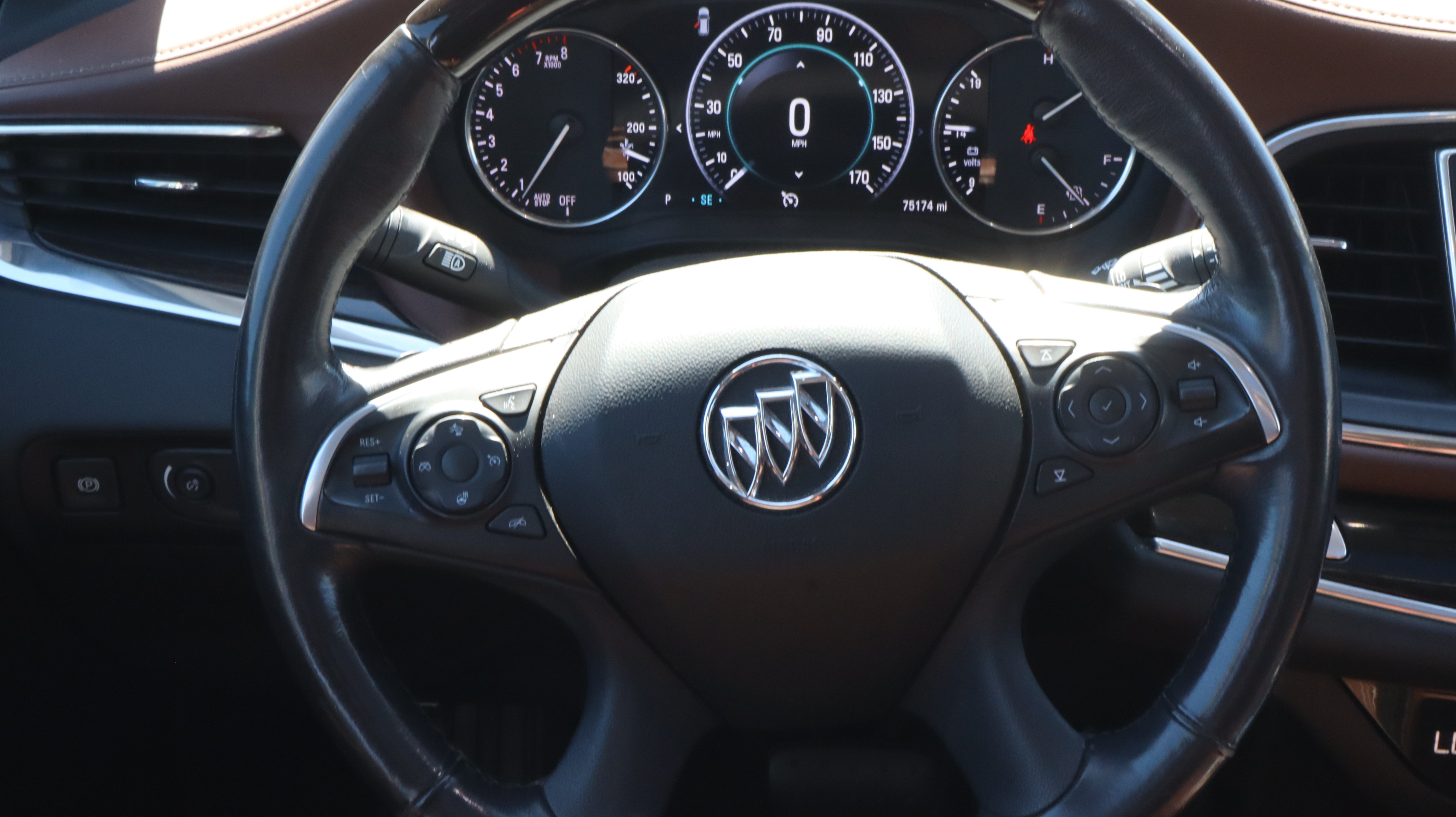 Used 2019 Buick Enclave Avenir w/ Avenir Technology Package AWD/4WD image 14