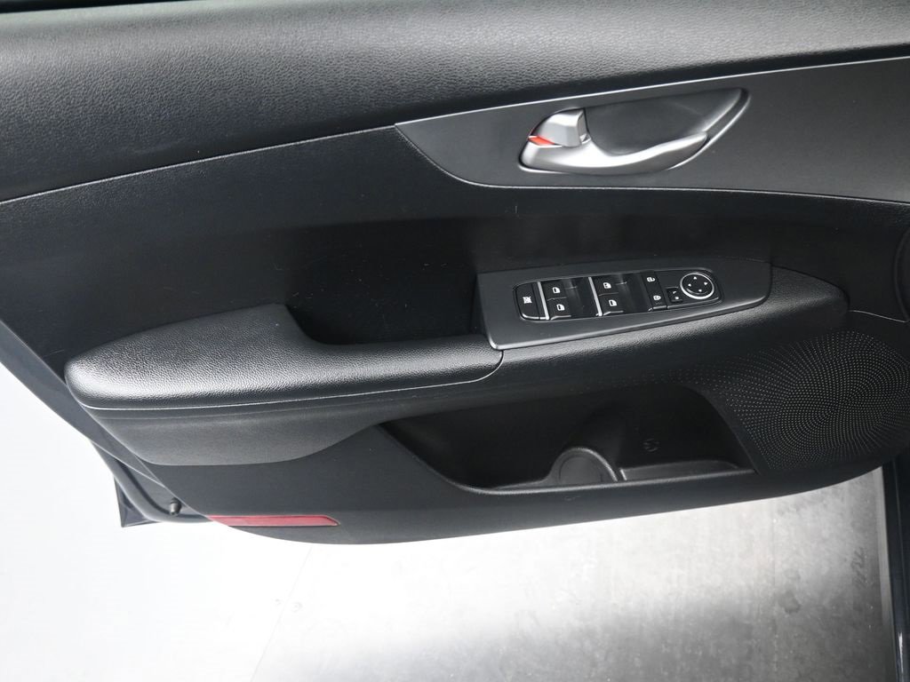 Used 2019 Kia Forte Sedan image 24