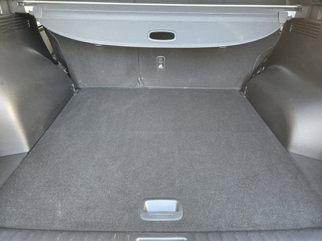 Certified 2023 Hyundai Tucson Limited w/ Cargo Package image 33