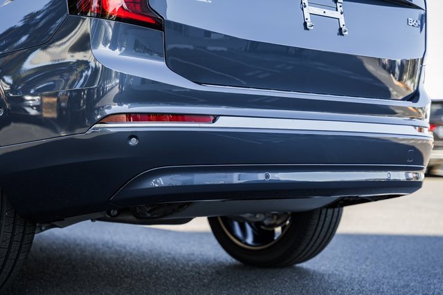 New 2026 Volvo XC90 B6 Plus w/ Protection Package Premier image 9