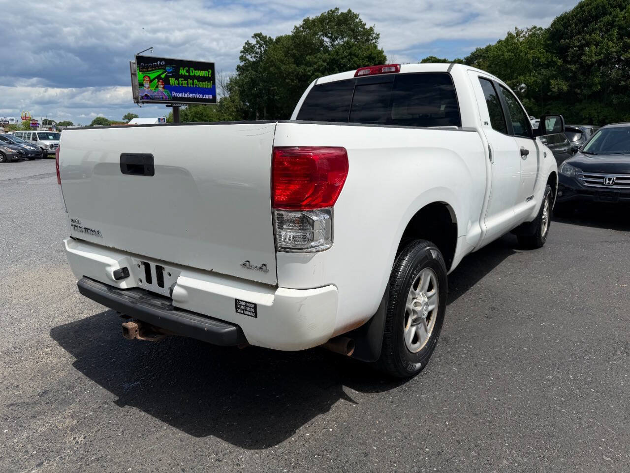 Used 2010 Toyota Tundra 4x4 Double Cab image 8