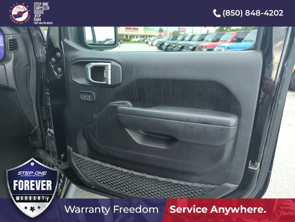 Used 2022 Jeep Wrangler Unlimited Sport AWD/4WD image 31
