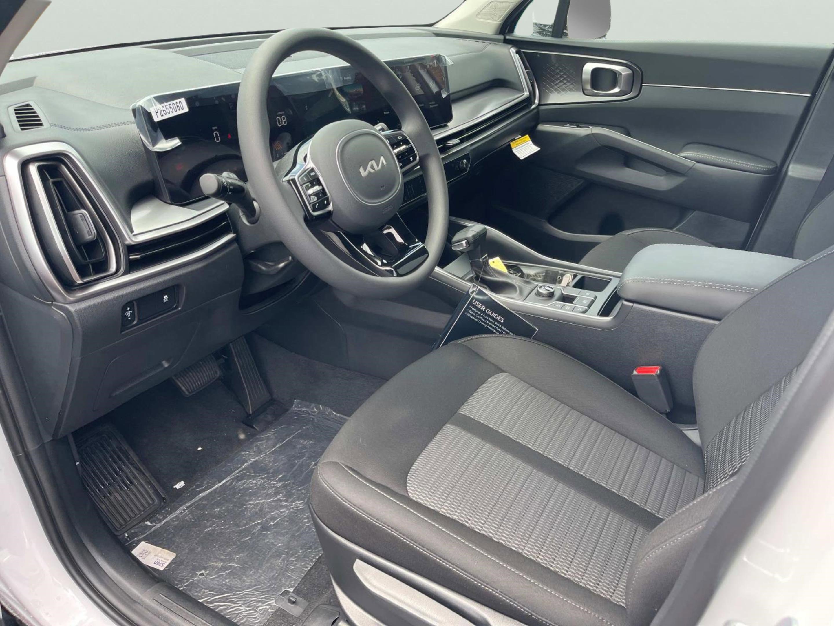 New 2025 Kia Sorento LX image 21