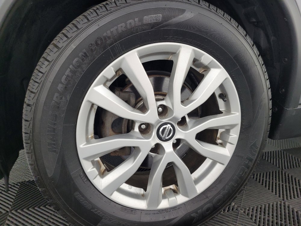 Used 2018 Nissan Rogue SV AWD/4WD image 31