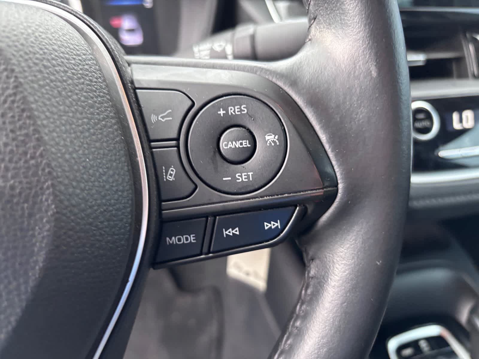 Used 2022 Toyota Corolla SE FWD image 19