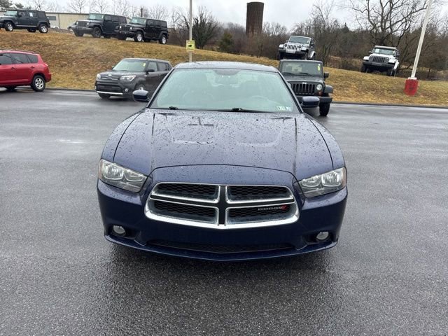 Used 2013 Dodge Charger SXT image 3