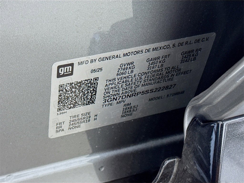 New 2025 Chevrolet Equinox EV LT image 21