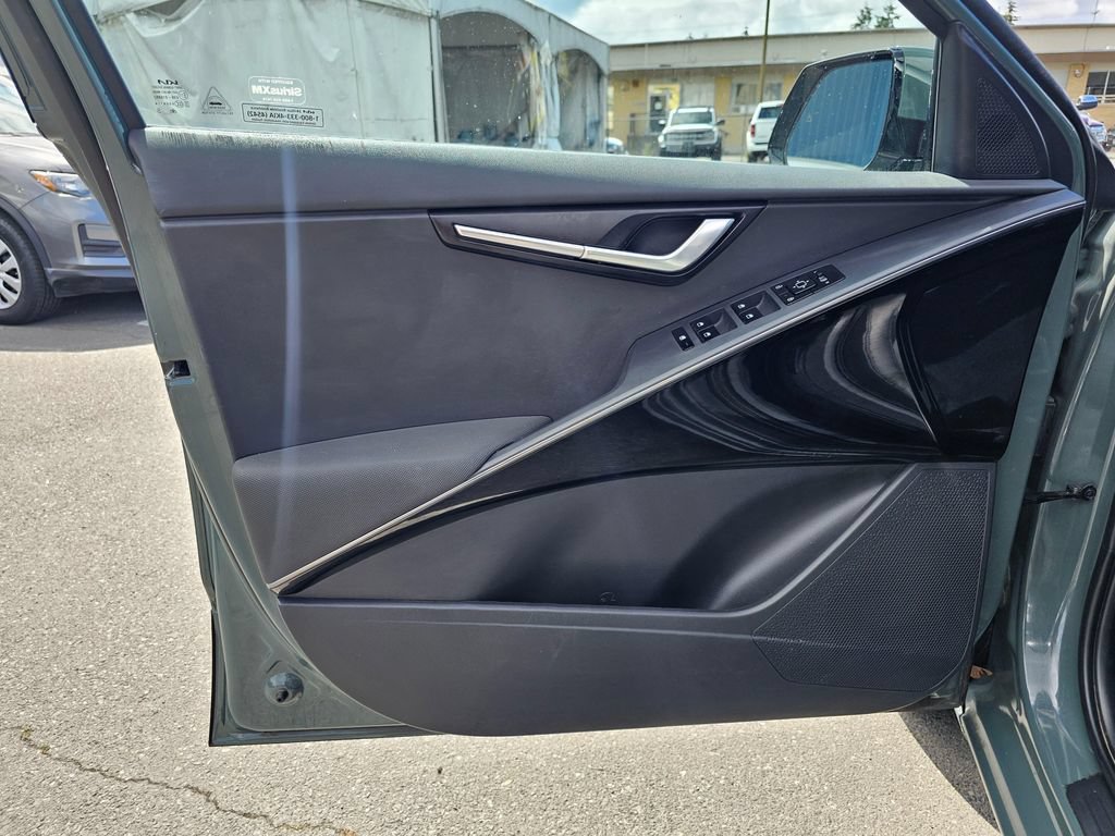 Used 2025 Kia Niro Wind w/ Wind Preserve Package FWD image 21