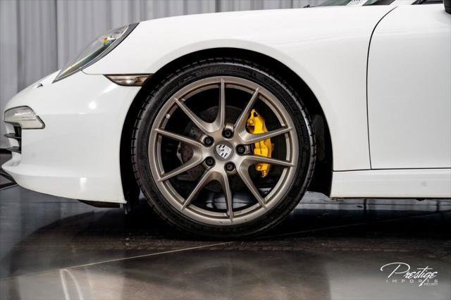 Used 2013 Porsche 911 Carrera RWD image 11