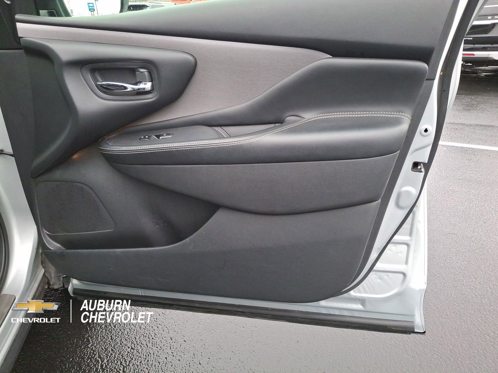 Used 2023 Nissan Murano SL FWD image 25