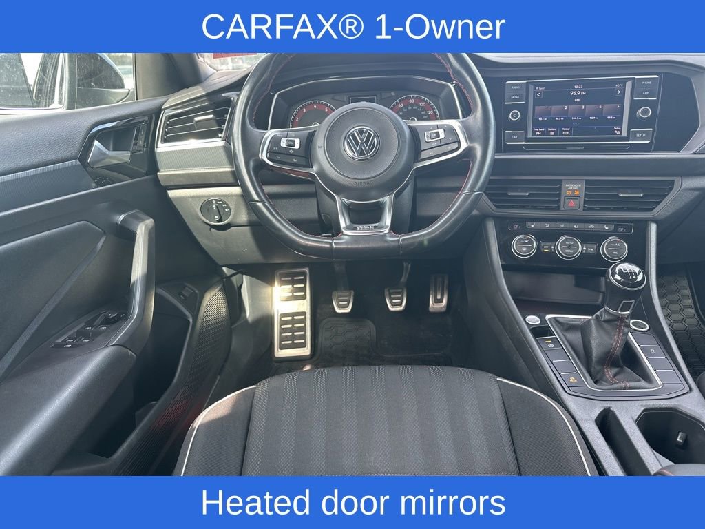 Used 2019 Volkswagen Jetta GLI image 17