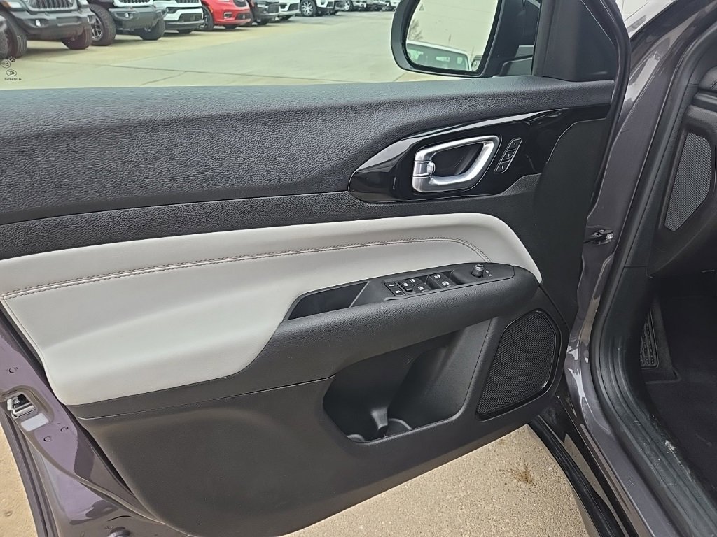 Used 2024 Jeep Compass Limited w/ Elite Group image 29