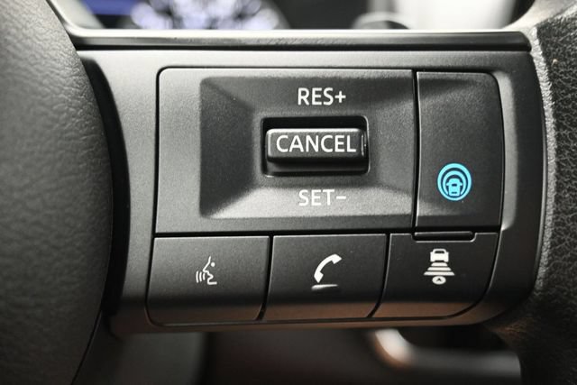 Used 2024 Nissan Rogue SV FWD image 19