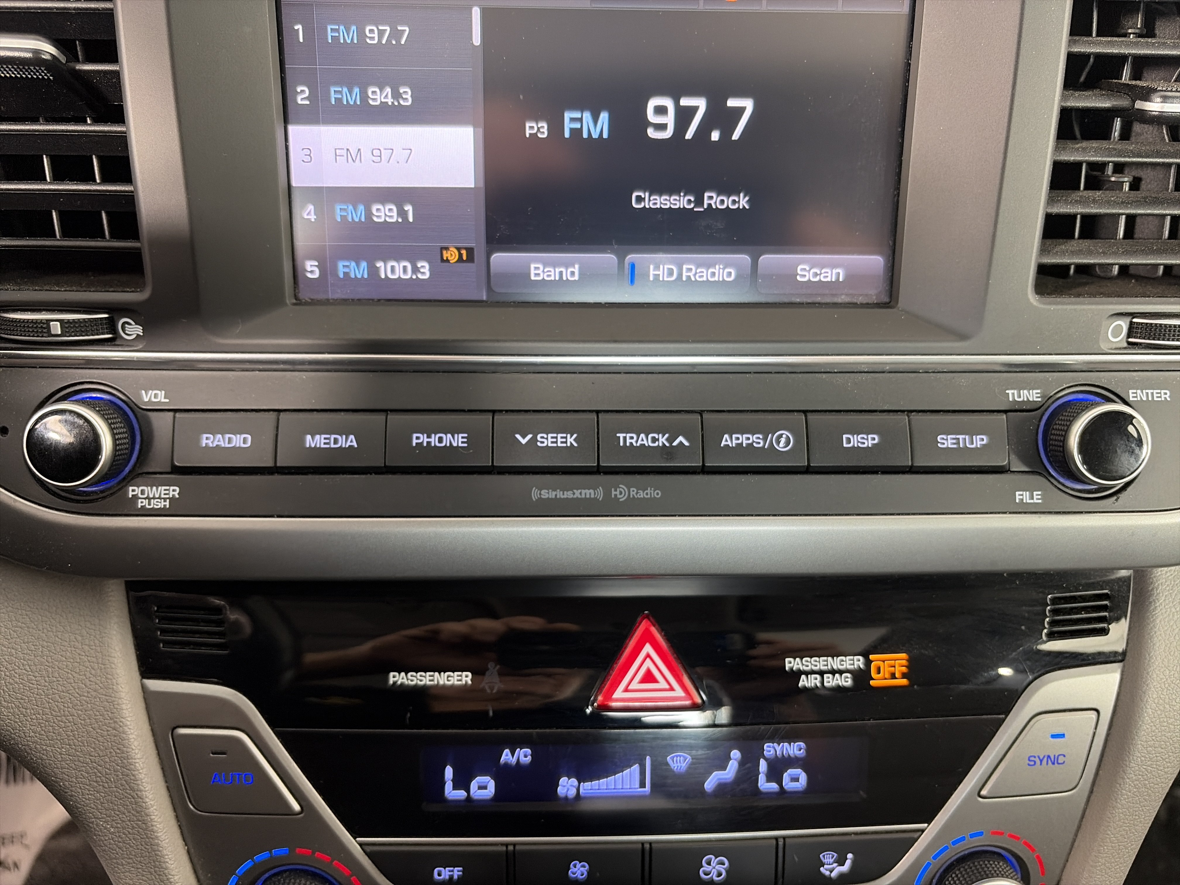 Used 2018 Hyundai Elantra Value Edition w/ Cargo Package FWD image 20
