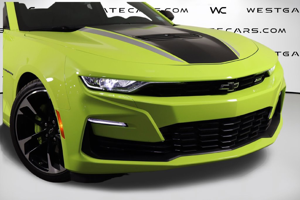 Used 2020 Chevrolet Camaro SS RWD image 52