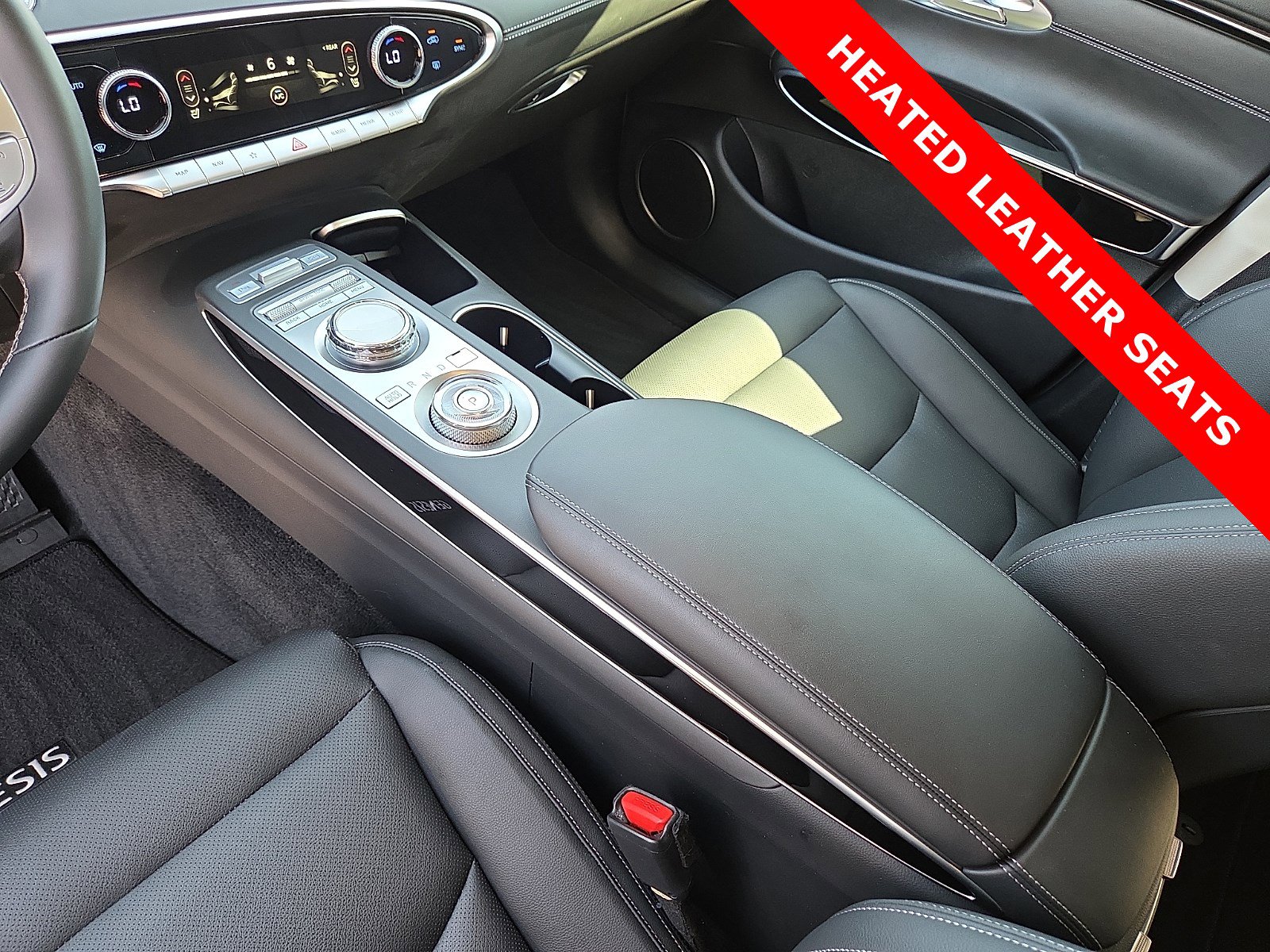 Used 2025 Genesis GV70 2.5T AWD/4WD image 25