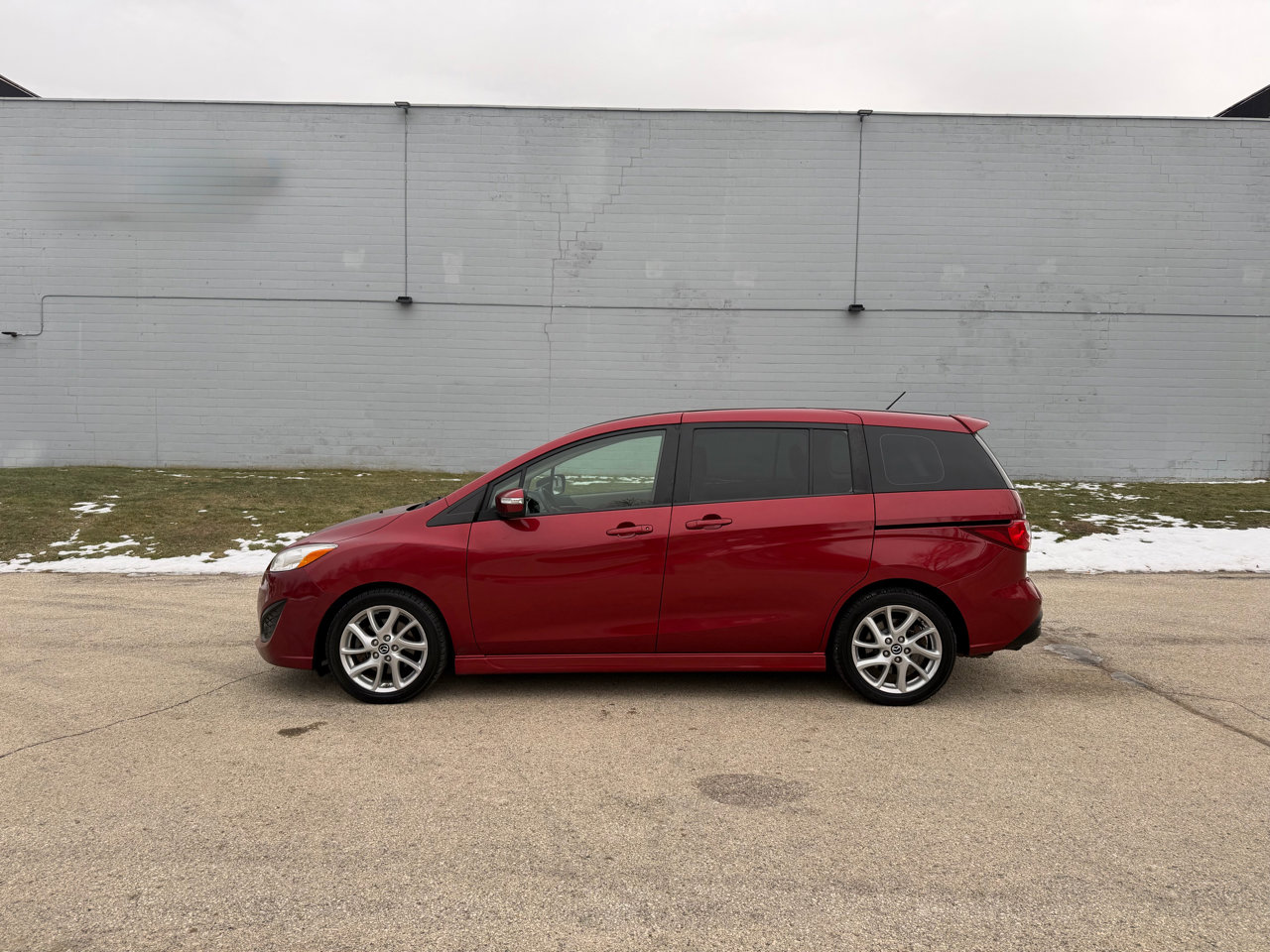 Used 2013 MAZDA MAZDA5 Grand Touring image 4