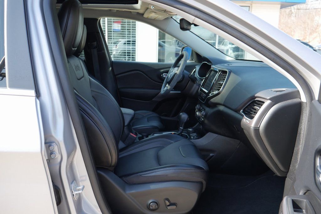 Used 2022 Jeep Cherokee Limited image 35