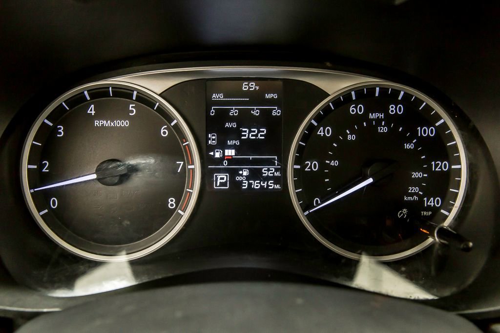 Used 2024 Nissan Versa S w/ Trunk Package FWD image 16