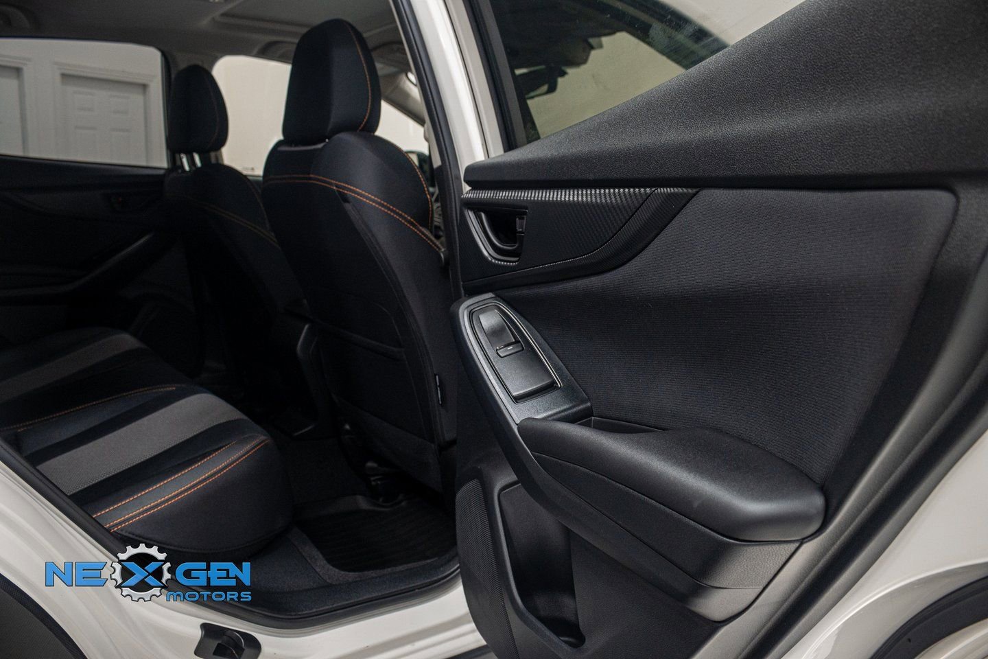 Used 2020 Subaru Crosstrek 2.0i Premium w/ Moonroof Package 2 image 33