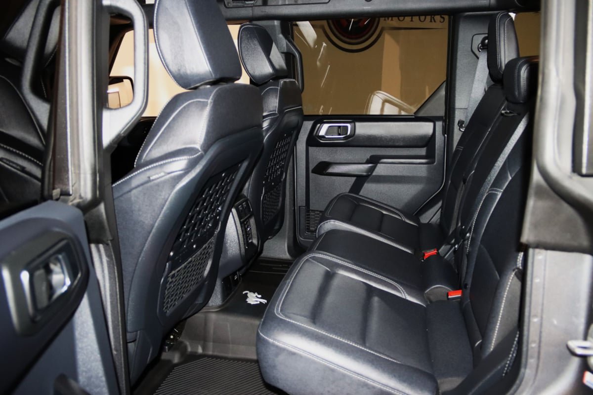 Used 2025 Ford Bronco Badlands AWD/4WD image 52