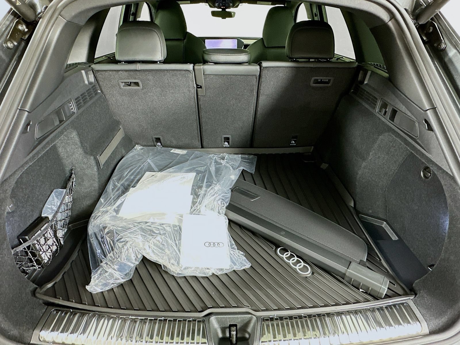 New 2026 Audi SQ5 Premium Plus AWD/4WD image 38