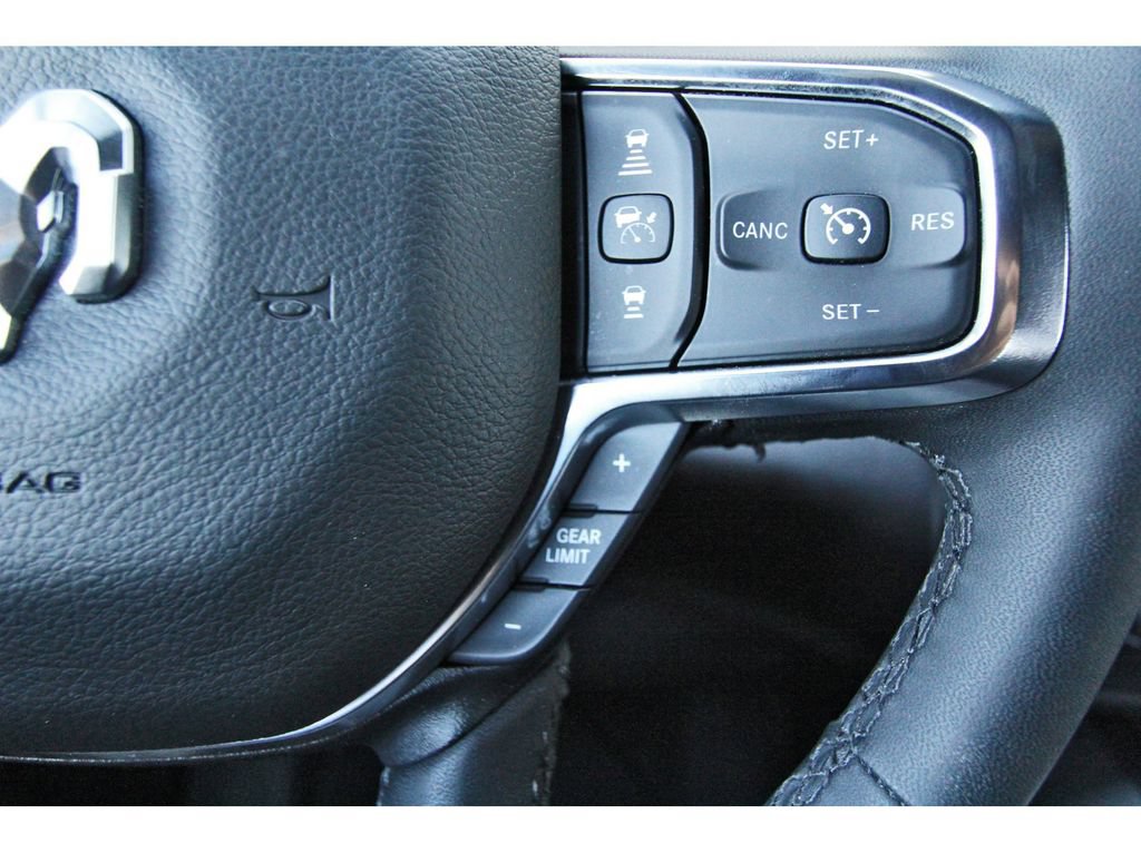 Used 2026 RAM 1500 Laramie AWD/4WD image 16