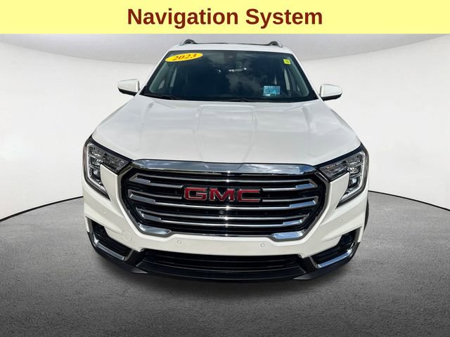 Used 2023 GMC Terrain SLT w/ Infotainment Package II image 4